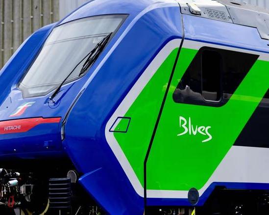 Hitachi Rail для железных дорог Италии выпускает поезд с гибридной силовой установкой